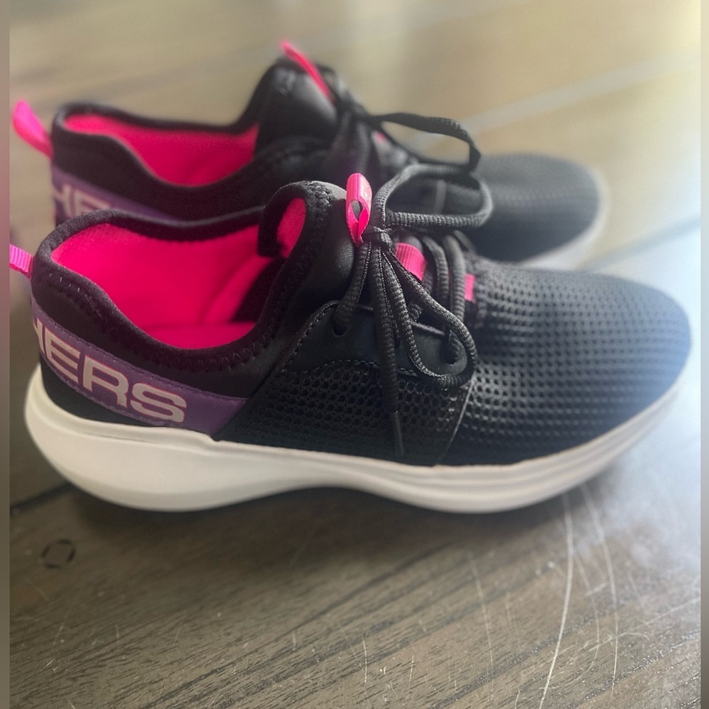 Woman’s Air cooled sketchers